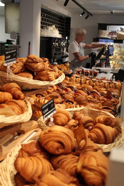 New La Petrie La Fere