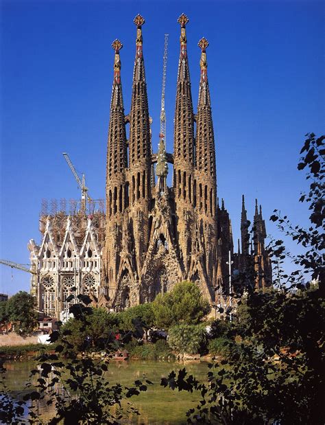 la sagrada familia barcelona arquitectura