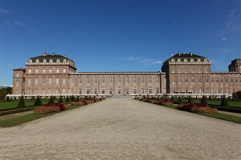 la venaria reale orari