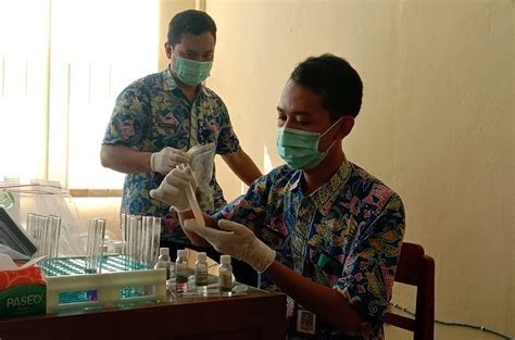 Uji Laboratorium Makanan Buka Puasa di Jakarta Lontar.id