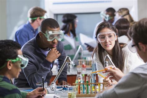 laboratory science classes high school