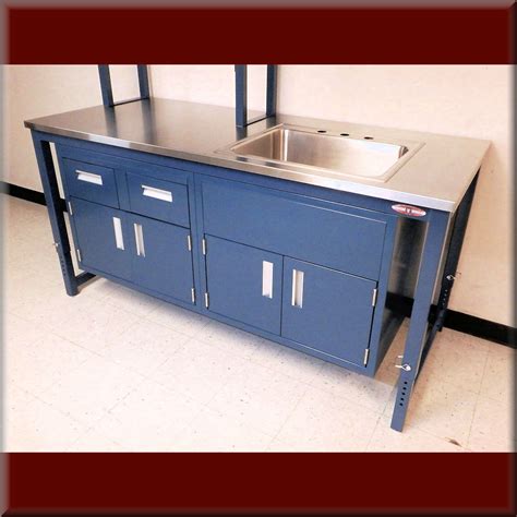 Laboratory Table With Sink