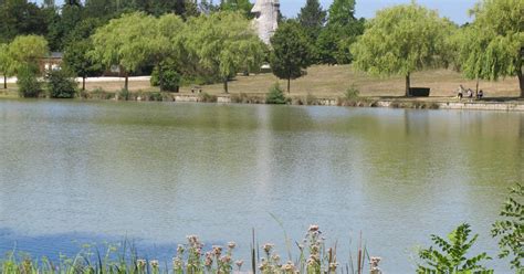 lac de chambray les tours