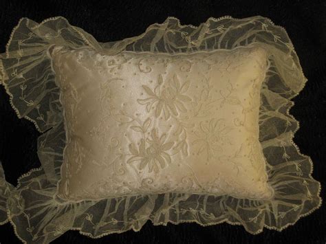 Lace Pillows Definition