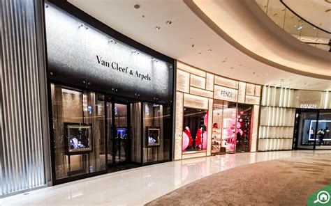 ladies clothes shops in dubai mall