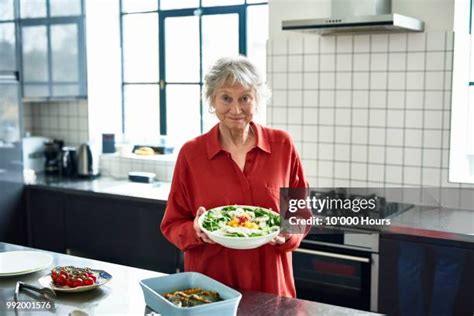Ladies In Kitchen
