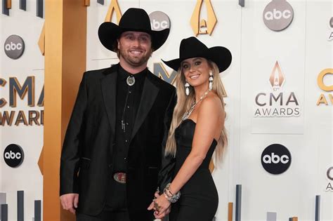 lainey wilson boyfriend