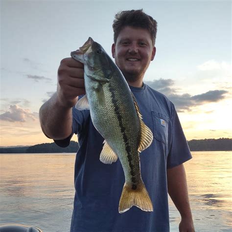 Lake Keowee Fishing Report
