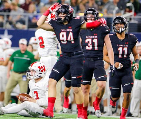 lake travis football score live