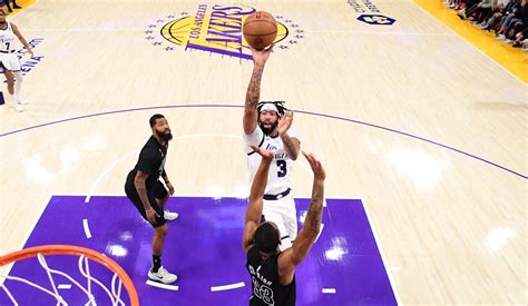 lakers vs nets game