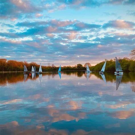 lakes sailing