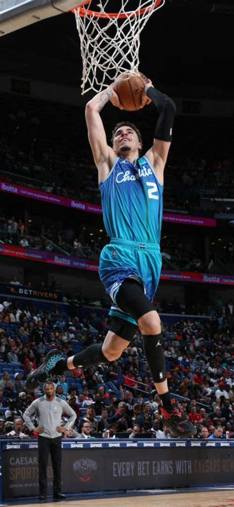 Lamelo Ball Dunk Wallpaper