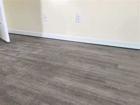 laminate flooring separation