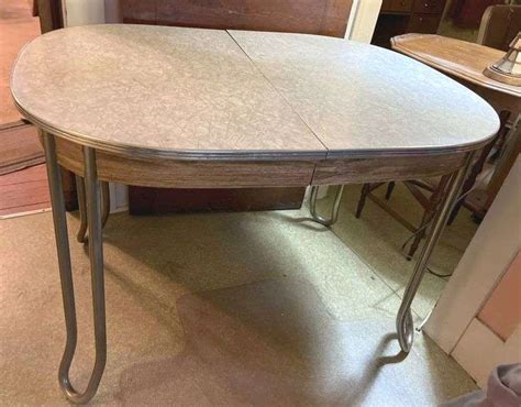 Laminate Top Leaf Table