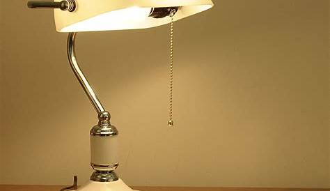 Lampe de bureau vintage en laiton 1940 Design Market