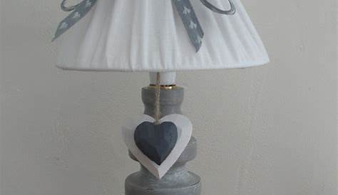Lampe de chevet romantique grise Design en image