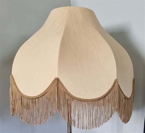 Lampskärm med fransar för golvlampa bordslampa .. (405442541) ᐈ Köp på