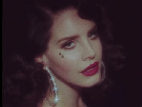 lana del rey young and beautiful gif -1