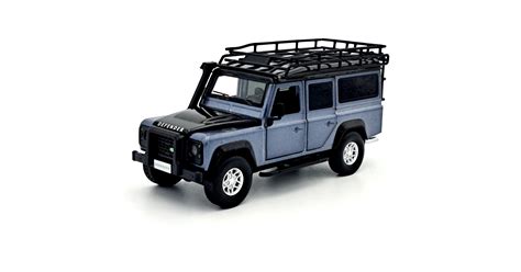 Végre Megérkezett A Land Rover Defender 110 Méretarányos Játék!