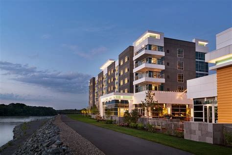 landing hotel at rivers casino schenectady ny