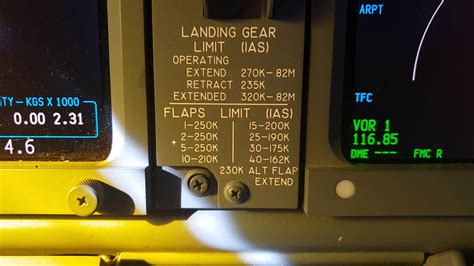 landing speed of a 737
