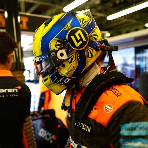 lando norris helmet 2022