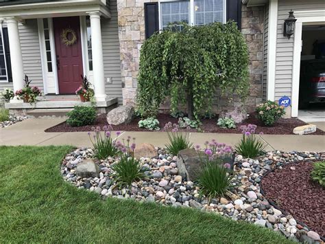 60 Awesome Front Yard Rock Garden Landscaping Ideas Porch landscaping
