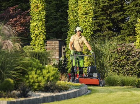 Landscaping Lawn Maintenance