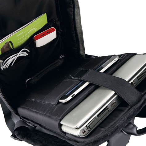 laptop backpack compartments