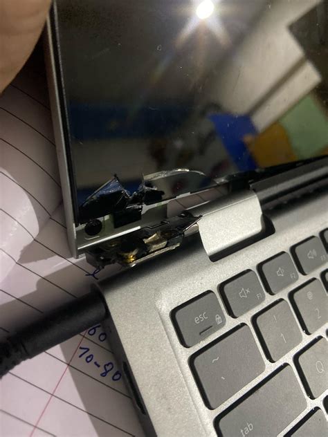 laptop cases Hinge damage