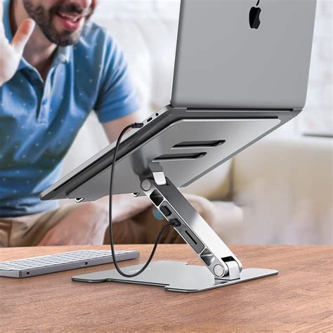 Laptop Stand For Train