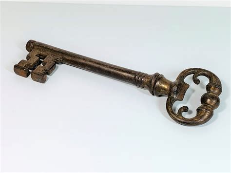 Large Brass Skeleton Key