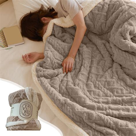 Large Throw Blankets For Bed