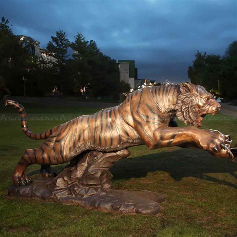 Large Tiger Statue