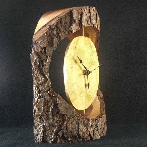 Large Unique Table Clocks