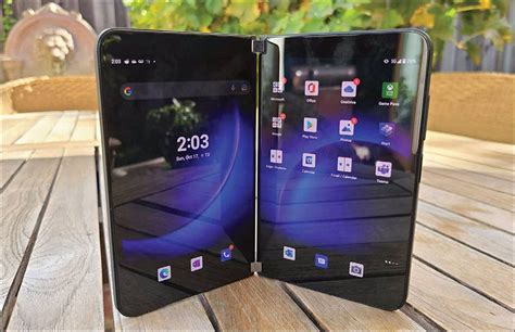 Unveiling the Colossus  Exploring the Largest Android Smartphones on the Market