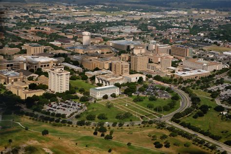 largest junior college in texas