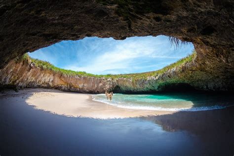 Unveiling the Secrets of Las Marietas: A Must-See Natural Wonder