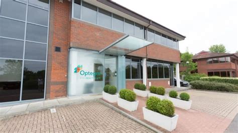 laser eye surgery guildford