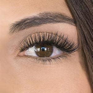 lash extensions dallas