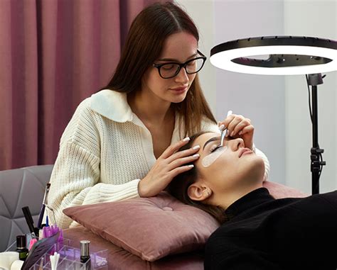 5 Ways to Find the Best Lash Tech in Houston