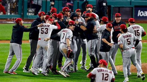 last dbacks world series win