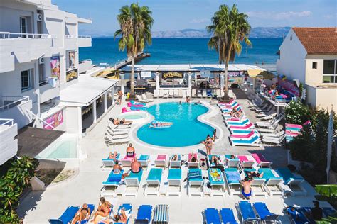last minute holiday deals to corfu