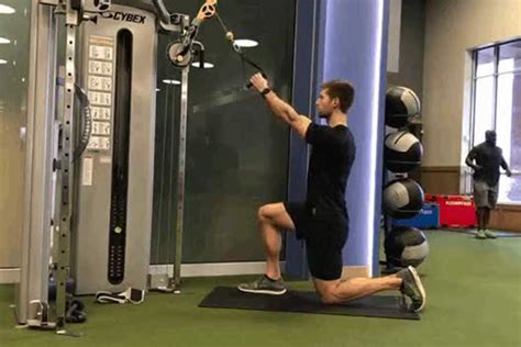 Kneeling Lat Pulldown YouTube