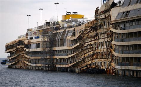 latest cruise ship sinking