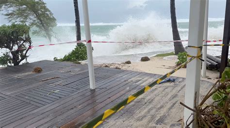 latest cyclone update in mauritius