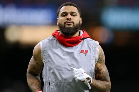 latest news on mike evans
