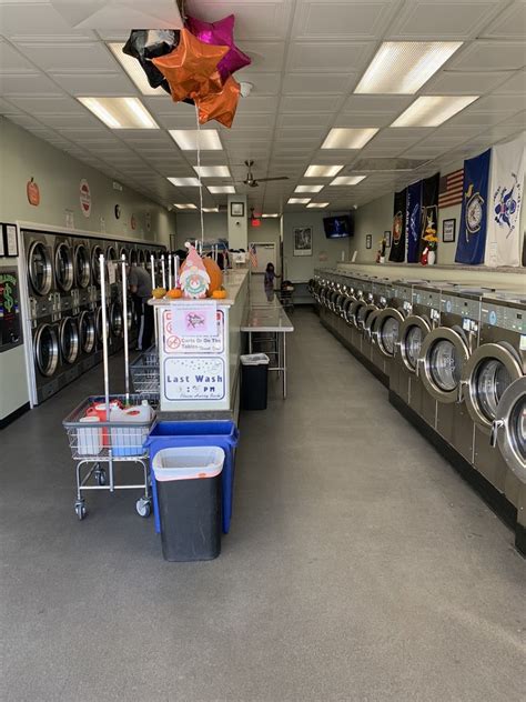 laundromat fresno