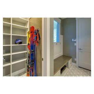 Laundry Room Ski Storage