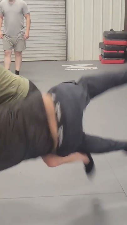 law enforcement takedown techniques